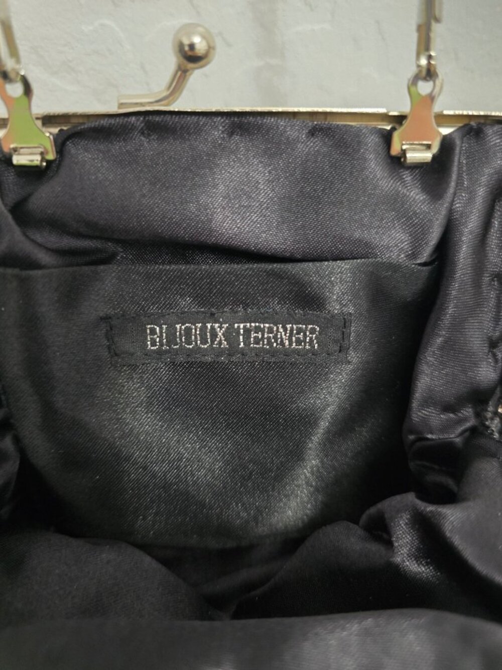 Vintage Bijoux Terner Kiss Lock Beaded Black Evening Clutch Purse Chain 5"W - Picture 8 of 13